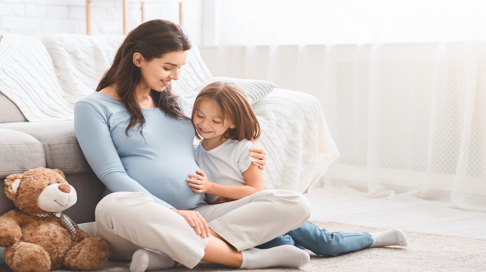 妊娠中のつらい腰痛・肩こりに。整体だけじゃない“マタニティカイロプラクティック”というケア